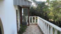 Balcony - 14 square meters of property in Port Edward