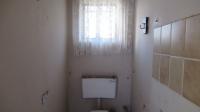 Staff Bathroom - 2 square meters of property in Port Edward
