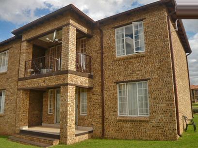 2 Bedroom Simplex for Sale and to Rent For Sale in Midrand - Private Sale - MR39321