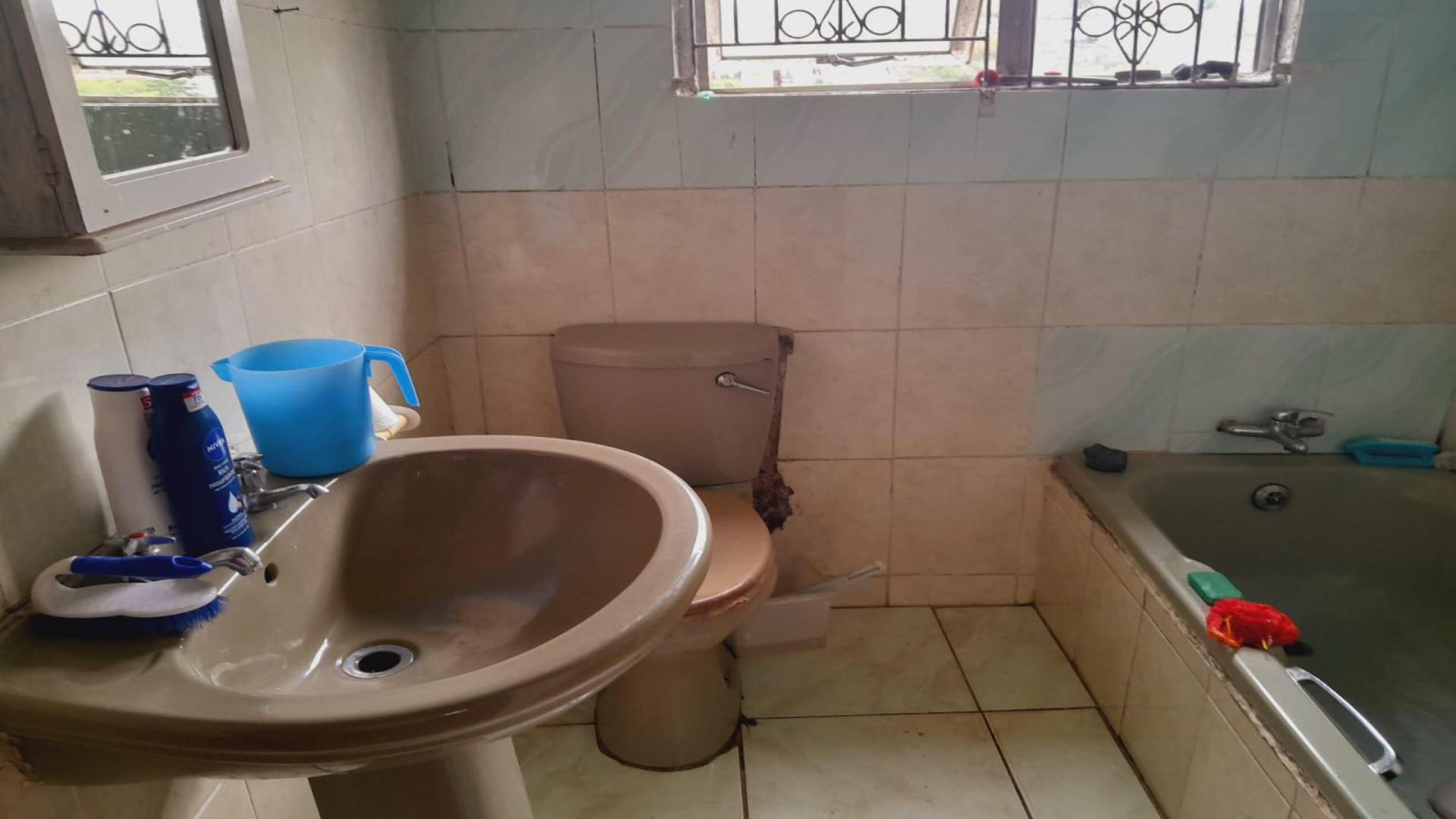 Bathroom 1 of property in Mdantsane
