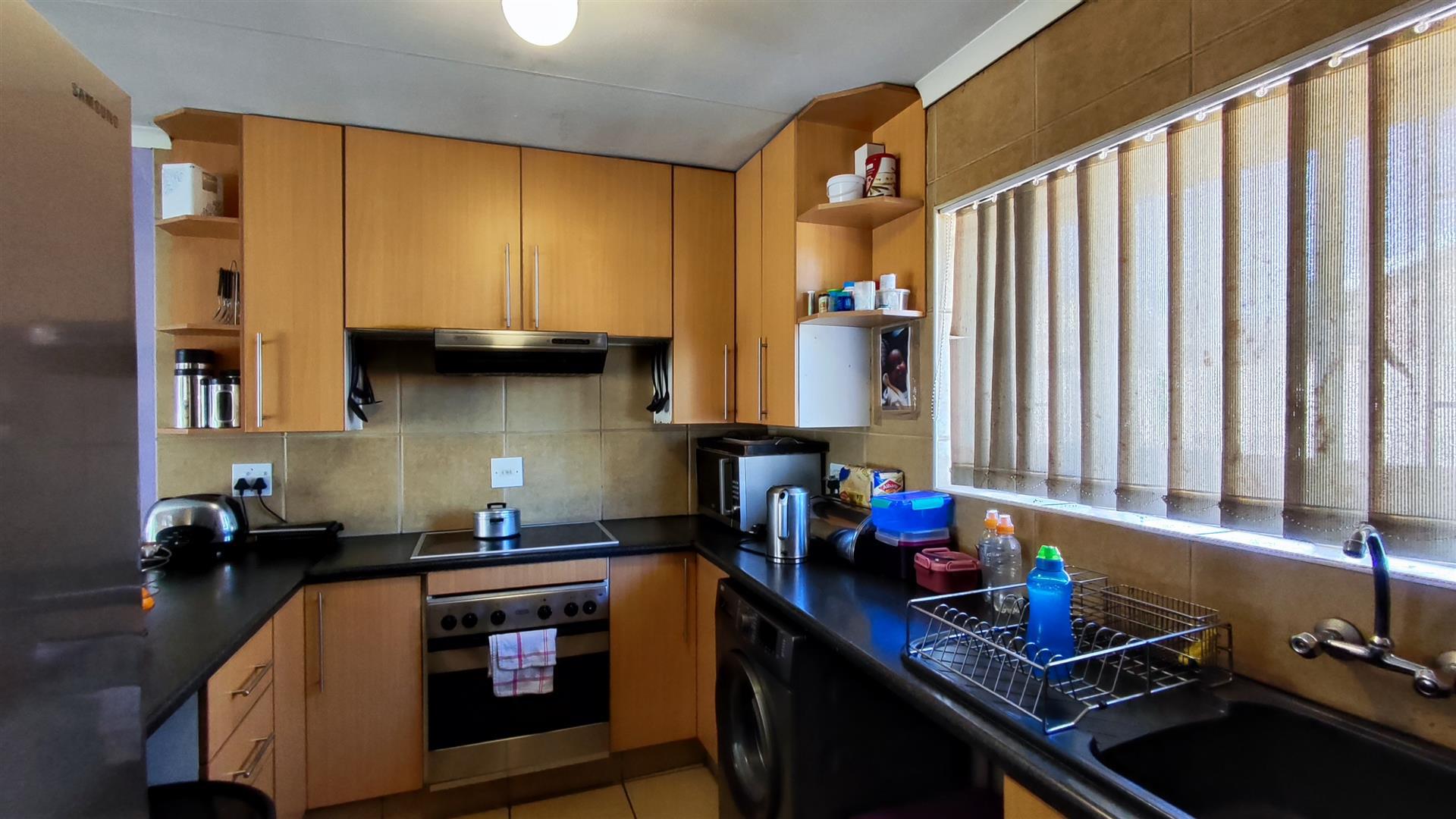 Kitchen - 11 square meters of property in Norkem park