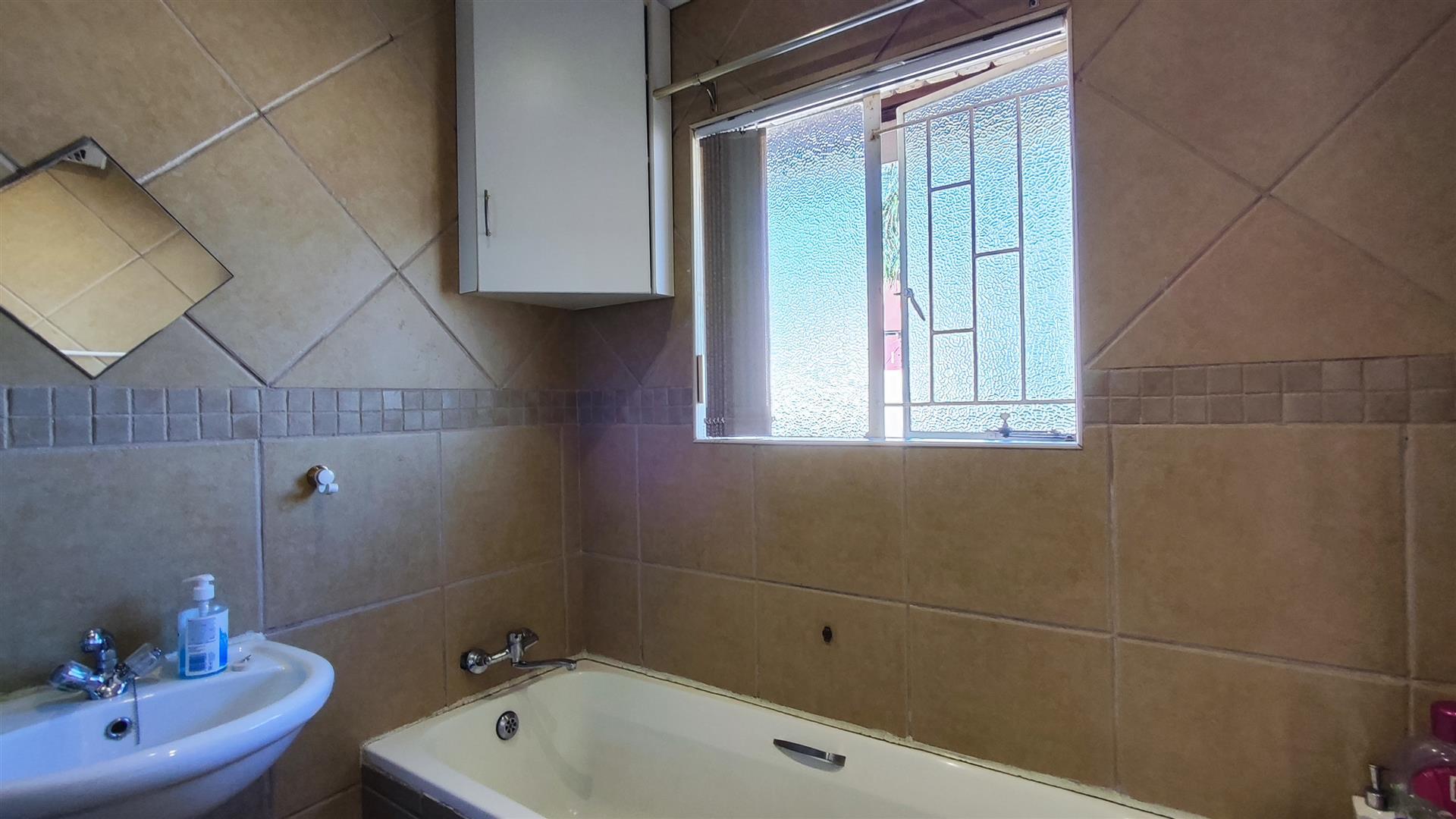 Bathroom 1 - 7 square meters of property in Norkem park