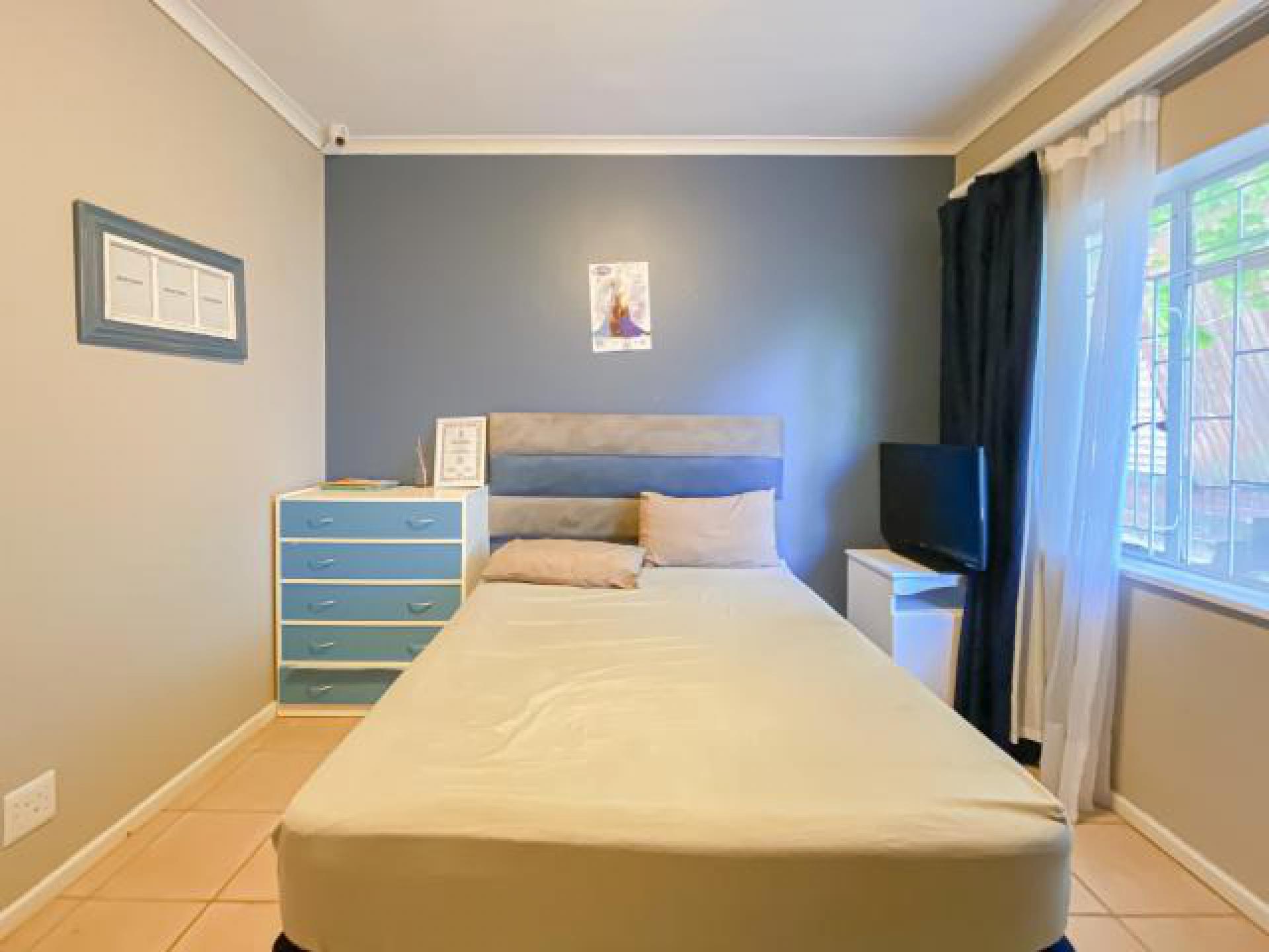 Bed Room 3 of property in Kenridge 