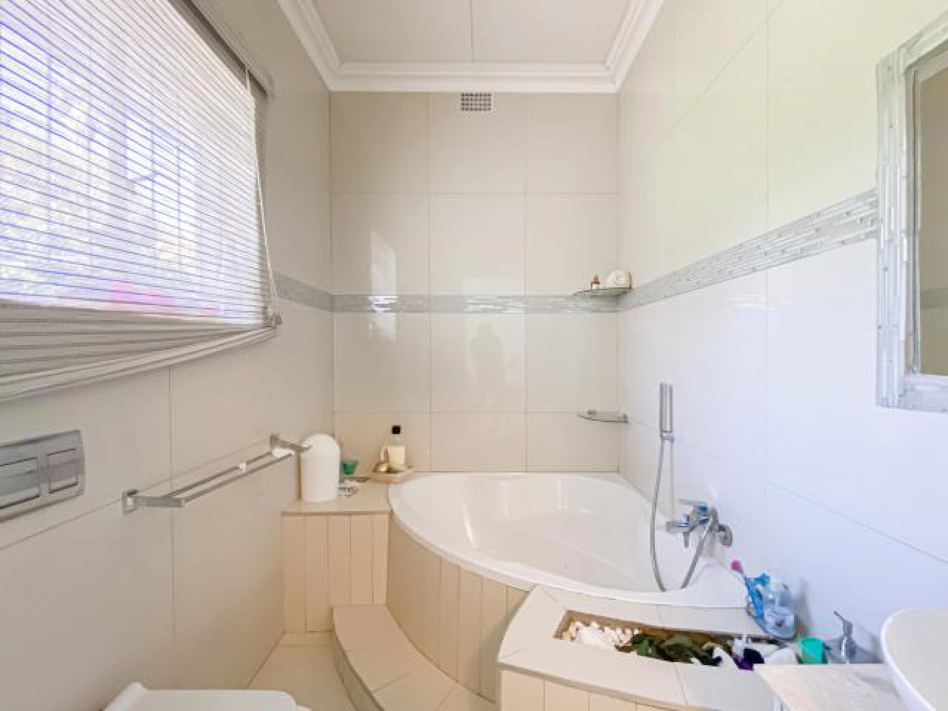 Bathroom 3+ of property in Kenridge 