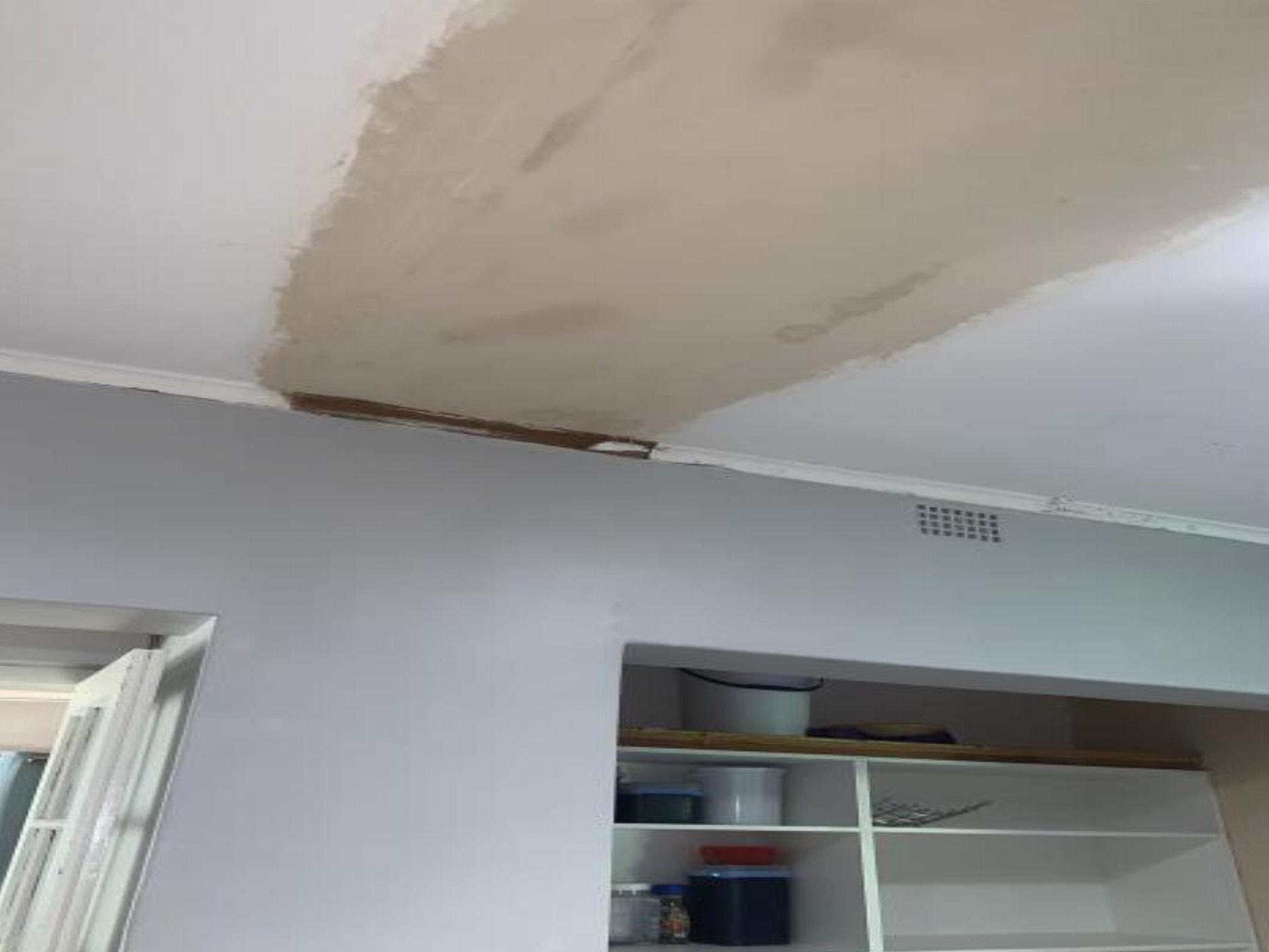 Kitchen of property in Kenridge 