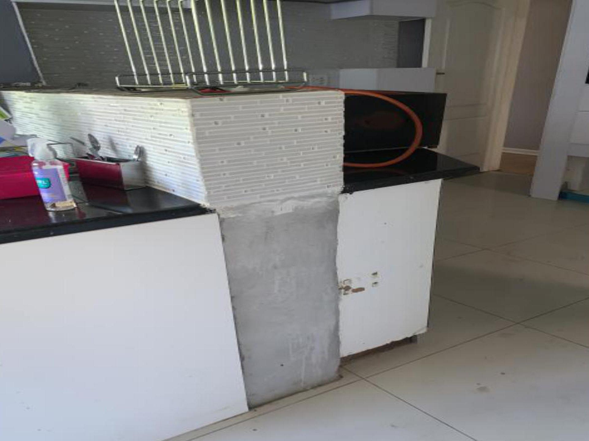 Kitchen of property in Kenridge 