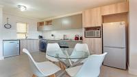 Kitchen - 18 square meters of property in Montague Gardens