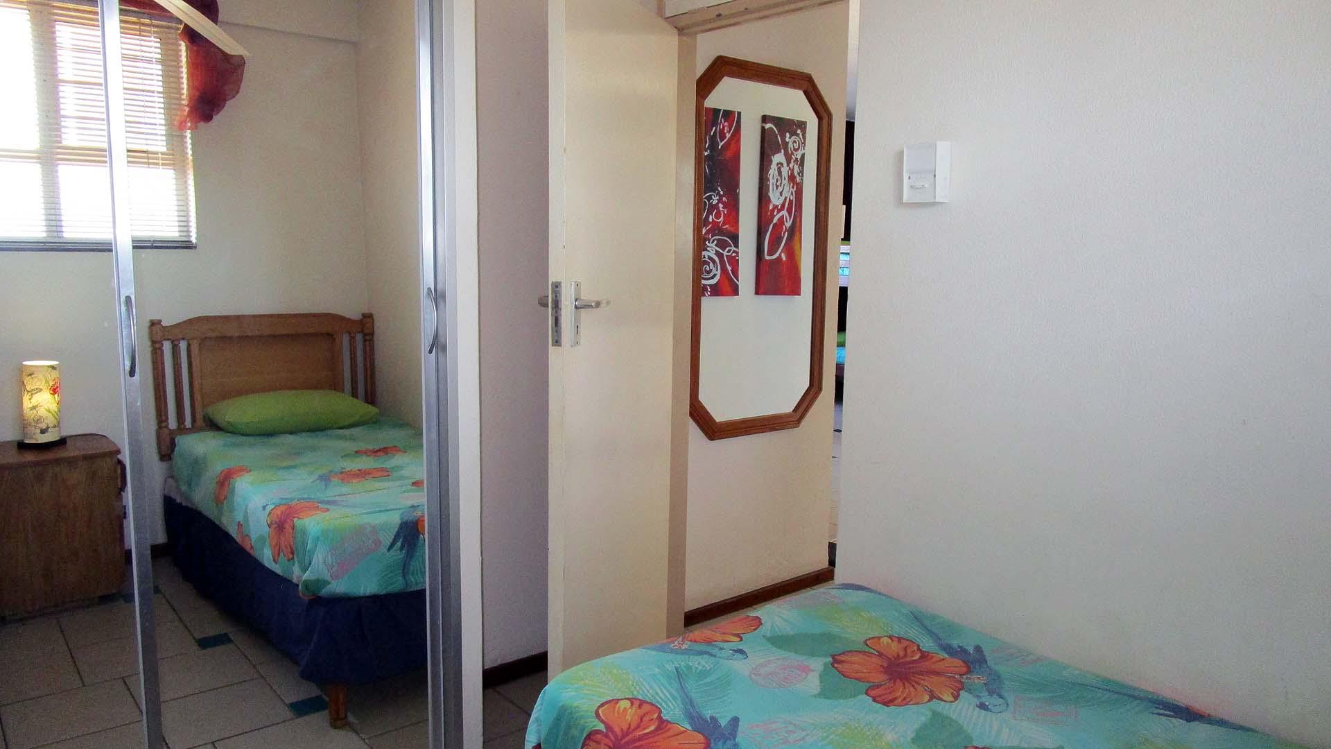 Bed Room 1 - 11 square meters of property in Kingsburgh