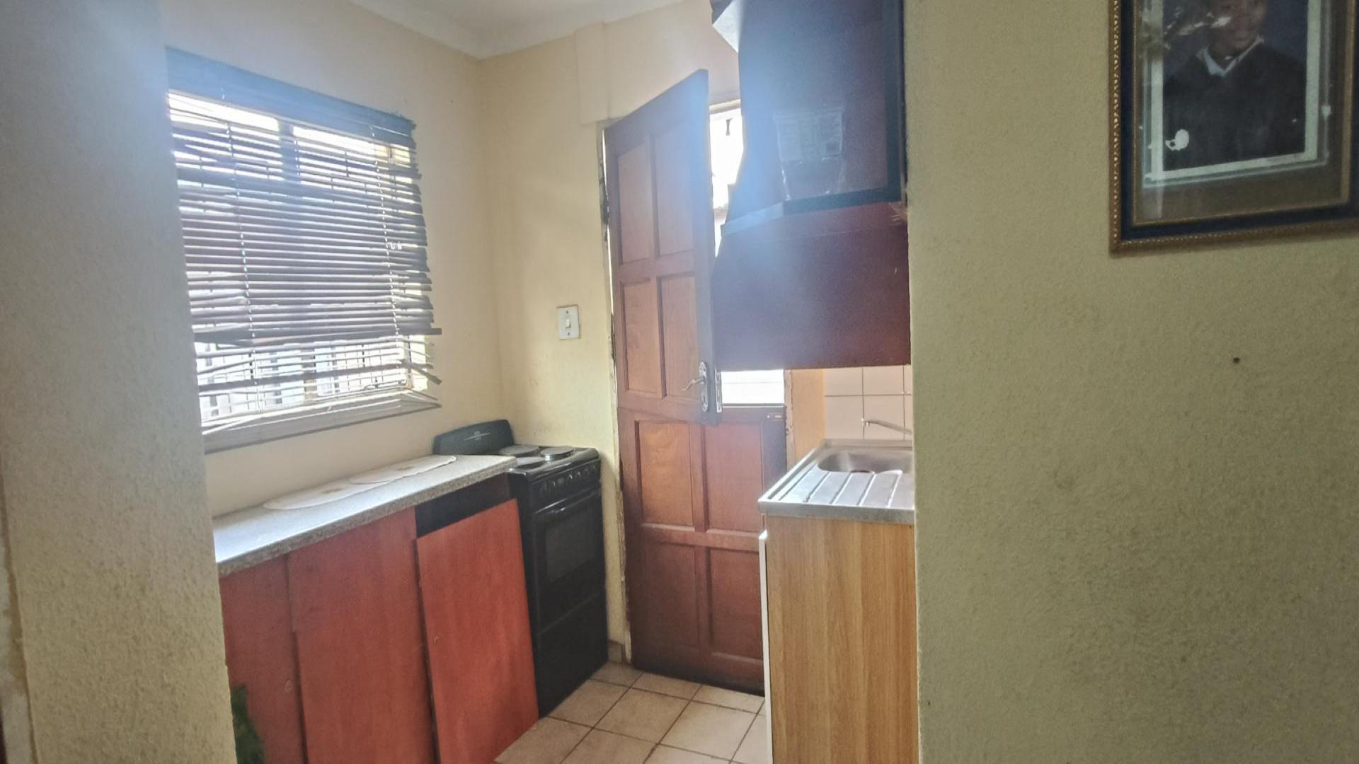 Kitchen of property in Meriting