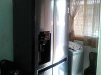 Kitchen - 11 square meters of property in Soshanguve