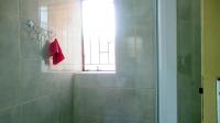 Bathroom 1 - 8 square meters of property in Kwaggasrand