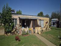 Backyard of property in Glencoe