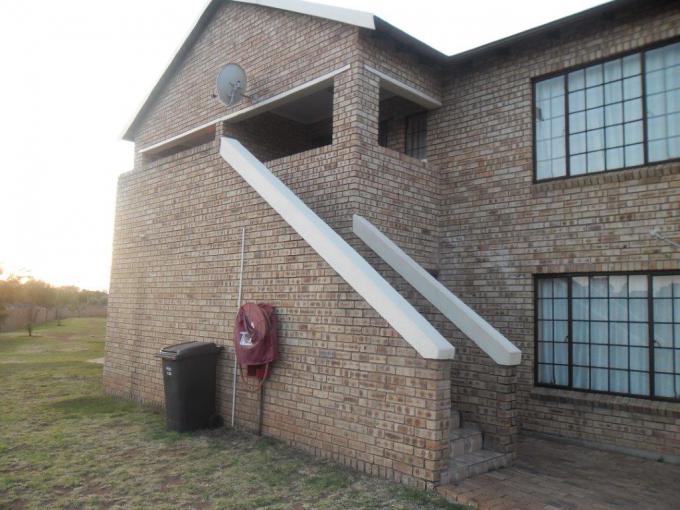 2 Bedroom Apartment to Rent in Roodepoort North - Property to rent - MR395671
