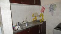 Scullery - 4 square meters of property in Waterval East