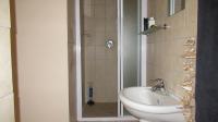 Main Bathroom - 4 square meters of property in Waterval East