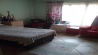 Bed Room 2 - 20 square meters of property in Waterval East