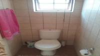 Main Bathroom - 4 square meters of property in Waterval East