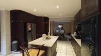 Kitchen - 40 square meters of property in Sunward park