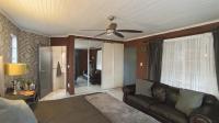Main Bedroom - 26 square meters of property in Sunward park