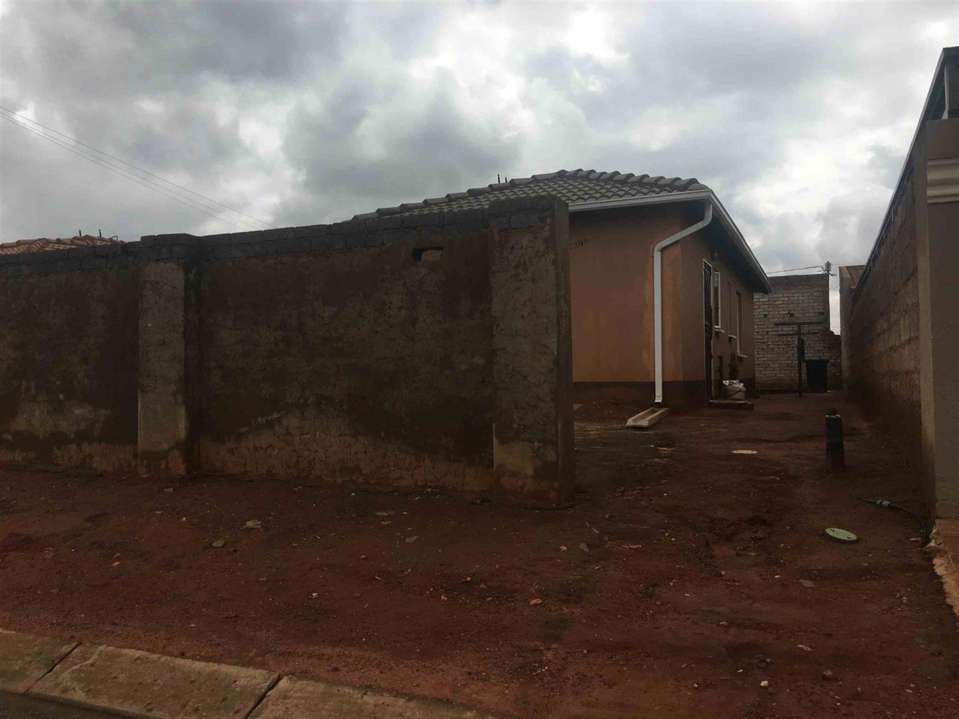 Front View of property in Protea Glen