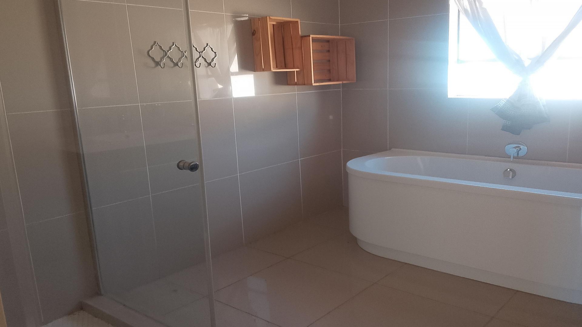 Bathroom 2 - 7 square meters of property in Johannesburg North