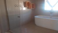 Bathroom 2 - 7 square meters of property in Johannesburg North