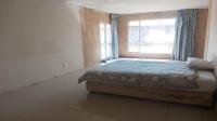 Main Bedroom - 27 square meters of property in Johannesburg North
