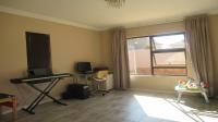 Rooms - 38 square meters of property in Bartlett AH