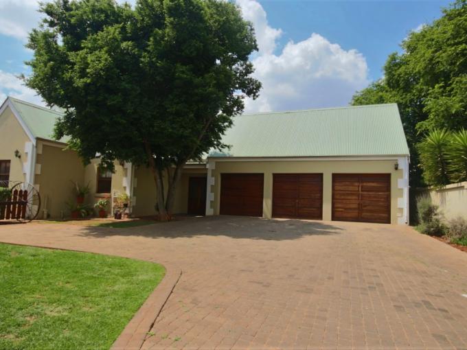 3 Bedroom House to Rent in Eldoraigne - Property to rent - MR396938