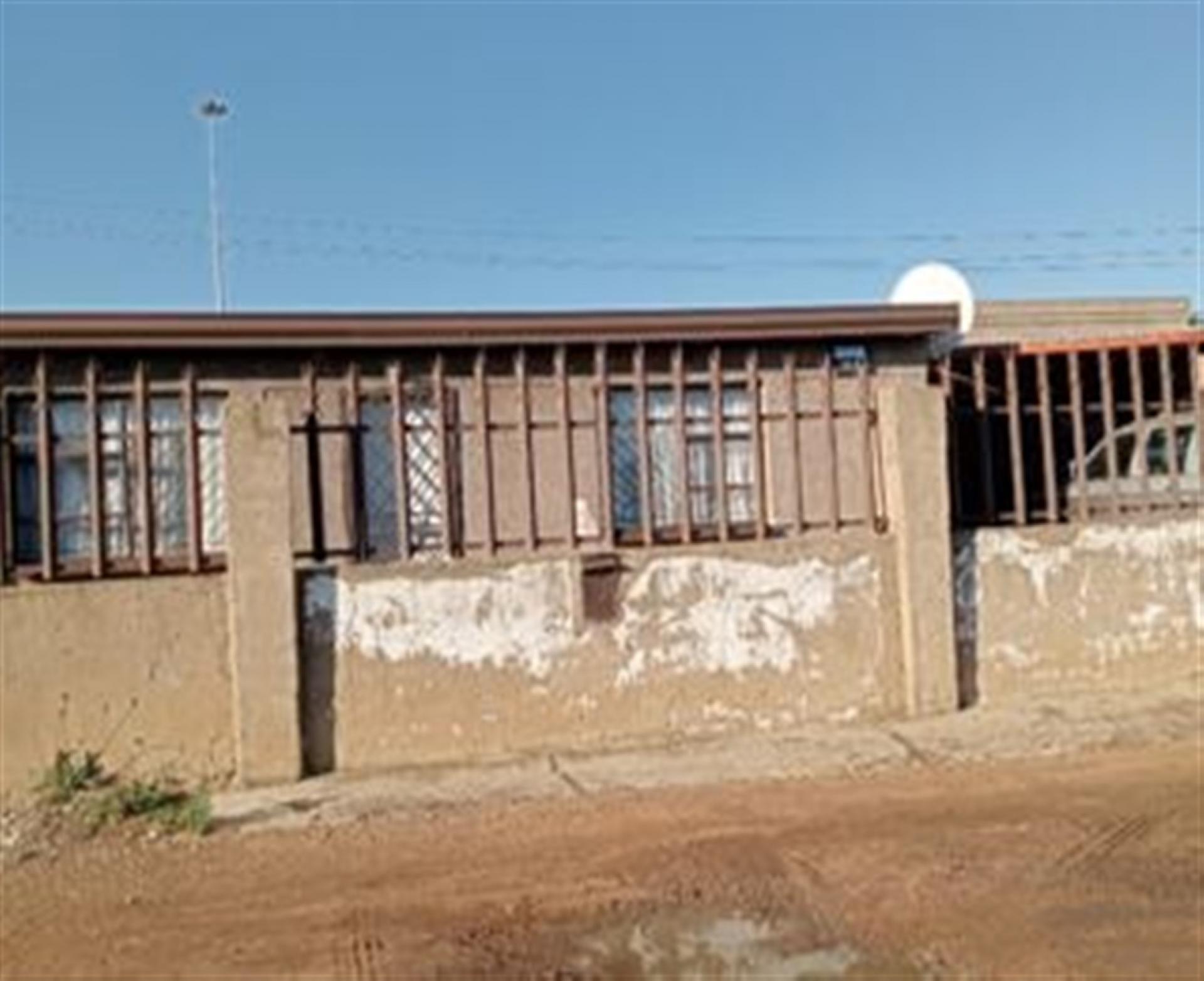 Front View of property in Vergenoeg