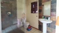 Bathroom 1 - 5 square meters of property in Honeydew