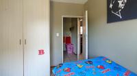 Bed Room 1 - 8 square meters of property in Honeydew