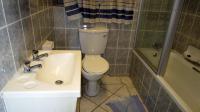 Bathroom 2 - 4 square meters of property in Margate