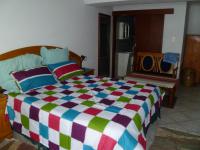 Bed Room 2 - 14 square meters of property in Margate
