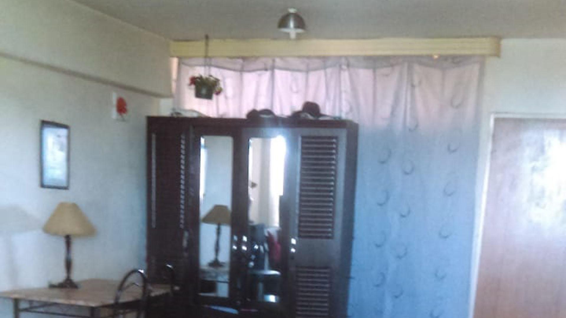 Dining Room - 12 square meters of property in Hillbrow