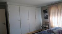 Main Bedroom - 17 square meters of property in Struisbult