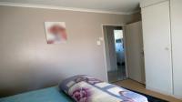 Main Bedroom - 17 square meters of property in Struisbult