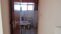 Bathroom 3+ - 5 square meters of property in Strand