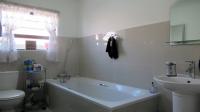 Bathroom 1 - 5 square meters of property in Parkrand