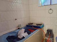 Bathroom 1 of property in Soshanguve