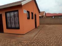 3 Bedroom 1 Bathroom House for Sale for sale in Protea Glen