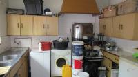 Kitchen - 18 square meters of property in Townsview