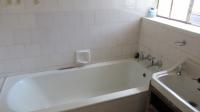 Bathroom 1 - 5 square meters of property in Townsview