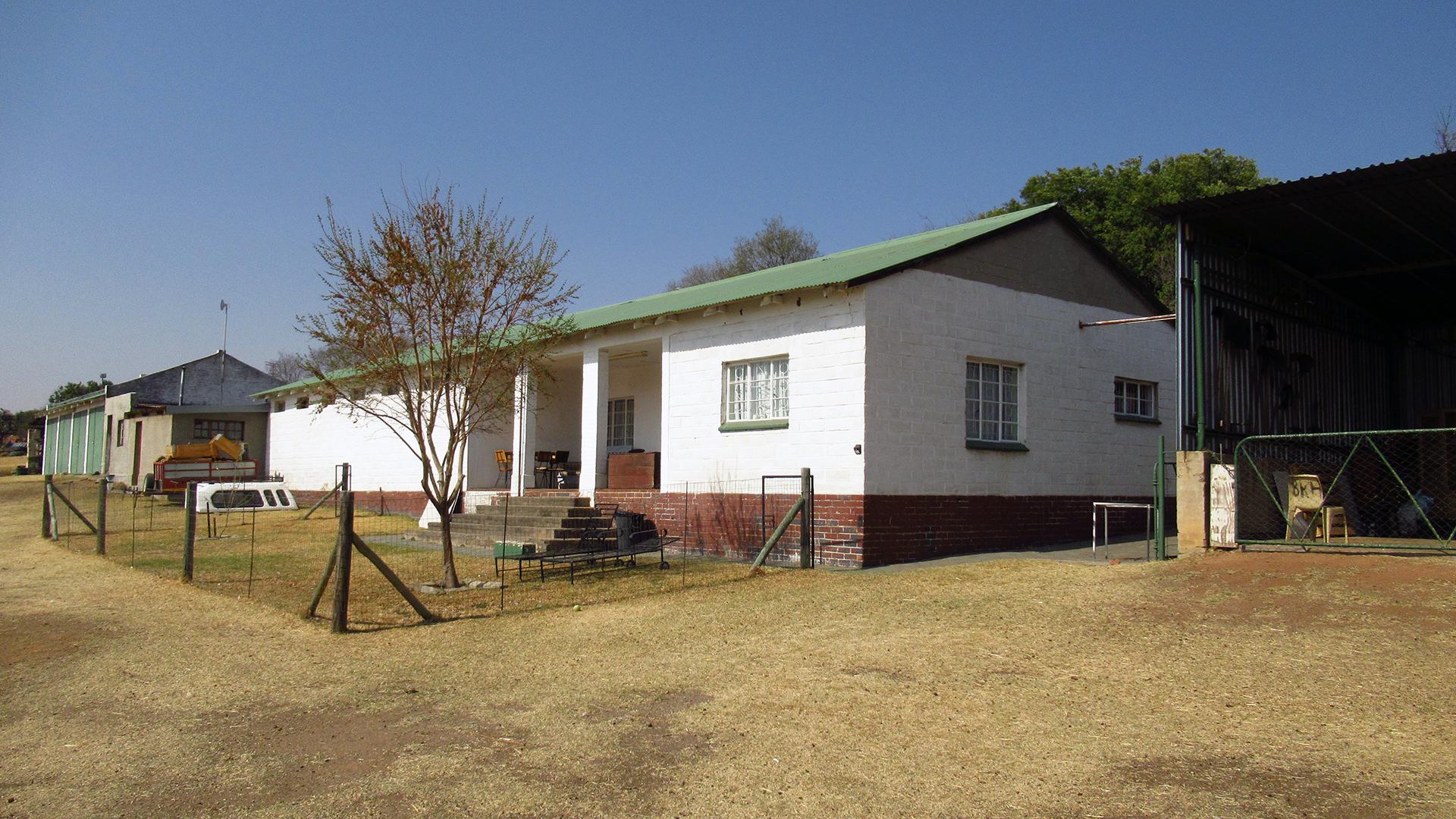 Front View of property in Heidelberg - GP