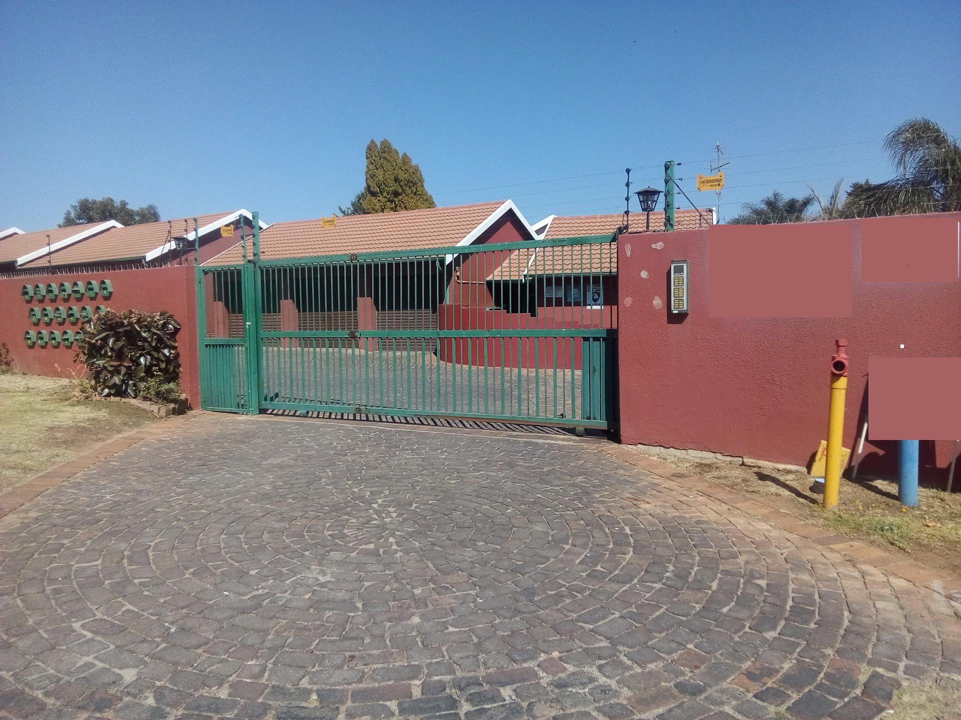 Front View of property in Norkem park