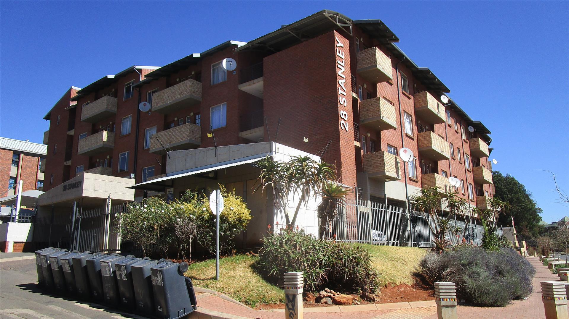 FNB Quick Sell 1 Bedroom Sectional Title for Sale in Braamfo