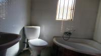Bathroom 3+ - 11 square meters of property in Stretford