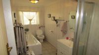 Bathroom 1 - 6 square meters of property in Deneysville