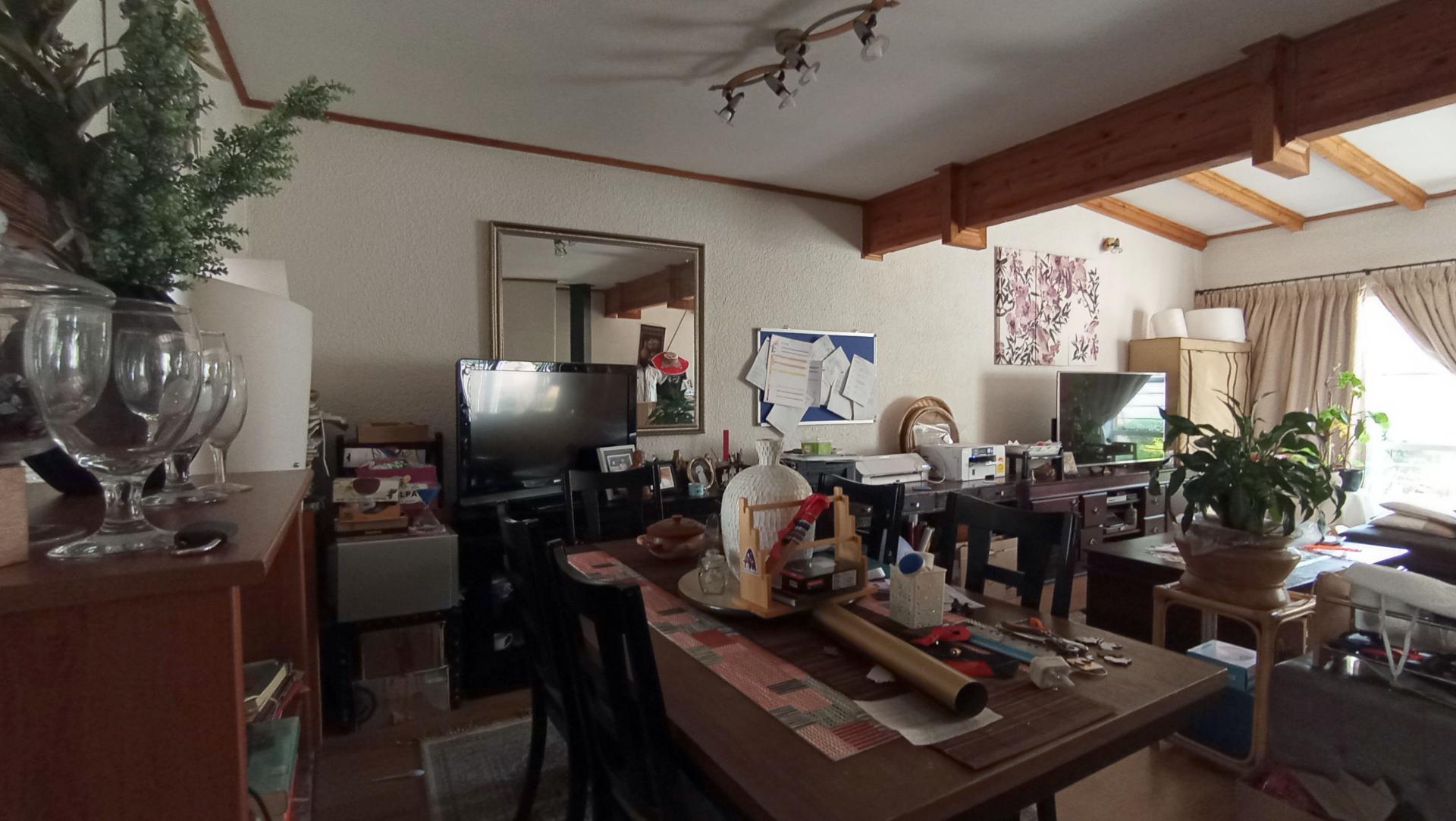 Dining Room - 15 square meters of property in Woodmead