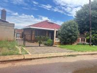 Front View of property in Dube